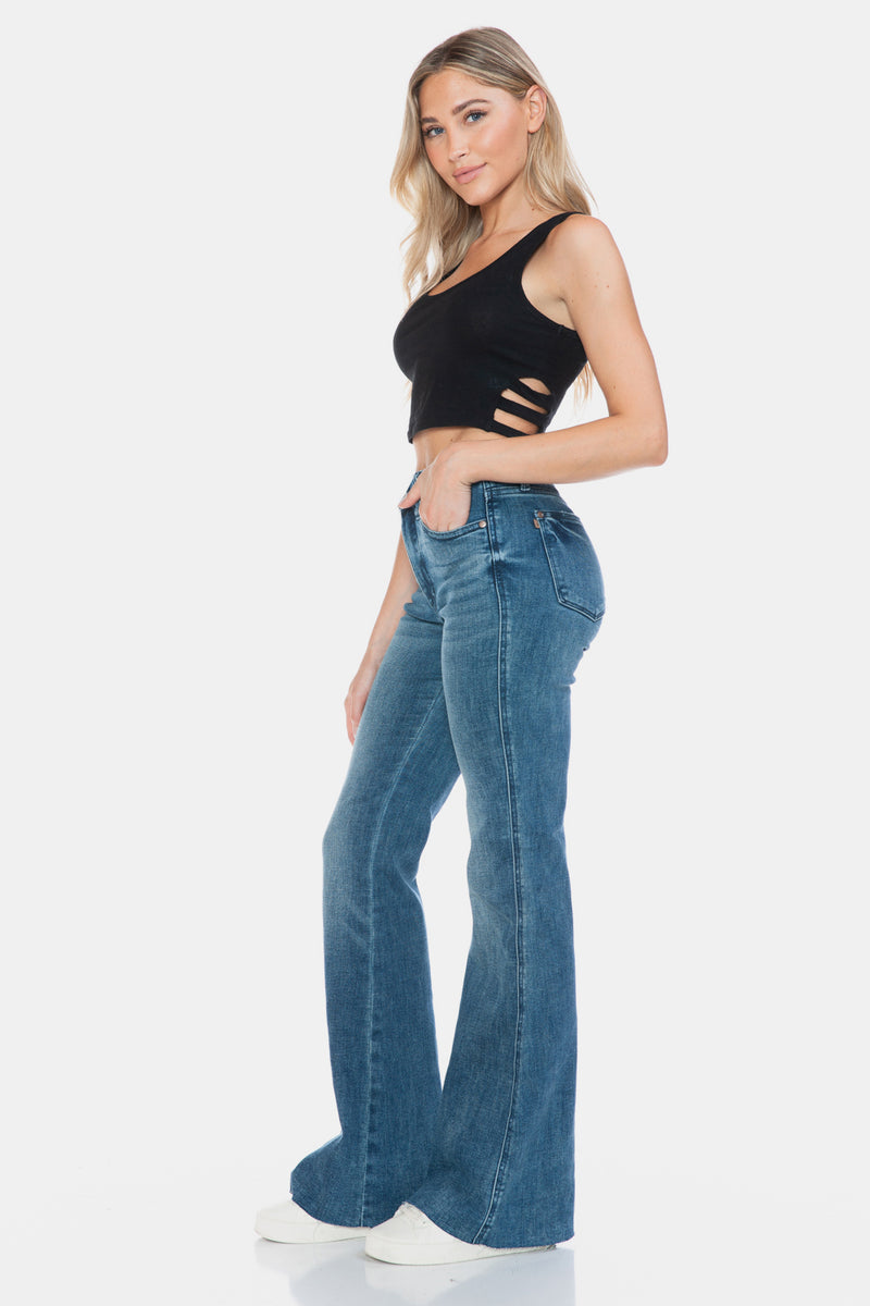 (Judy Blue) Alyssa Tummy Control Flare Jeans