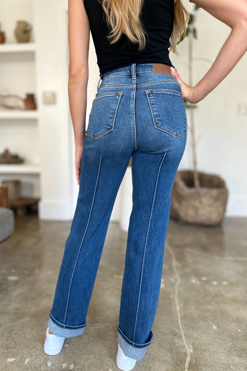 (Judy Blue) Olivia Front Seam Detail Straight Jeans