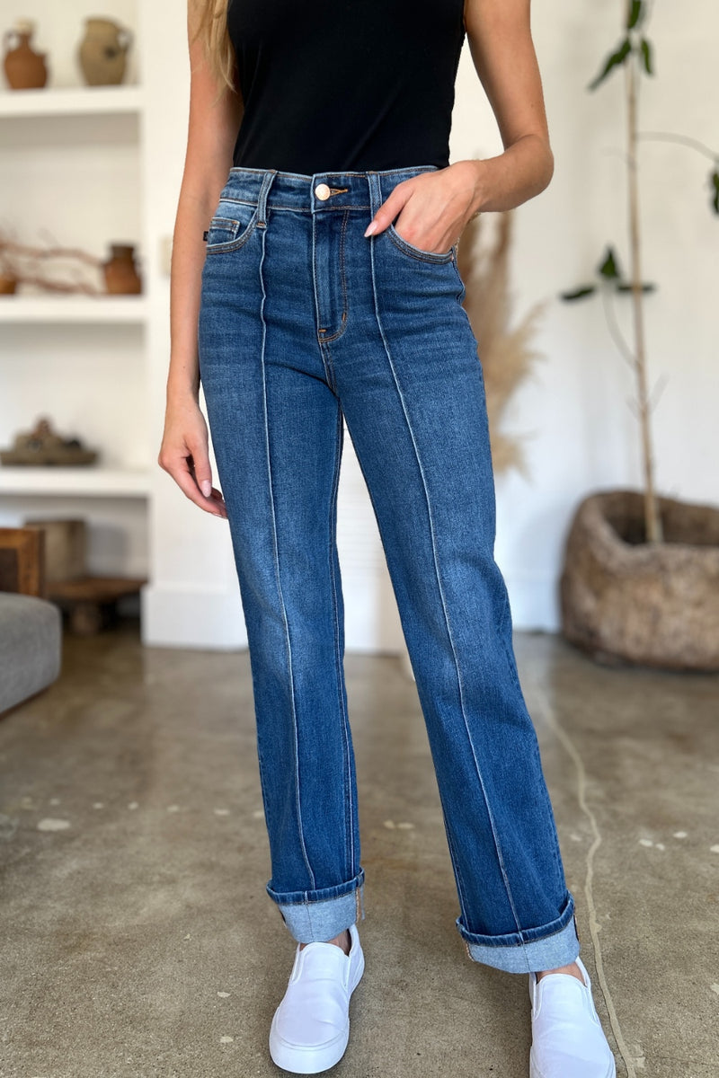 (Judy Blue) Olivia Front Seam Detail Straight Jeans