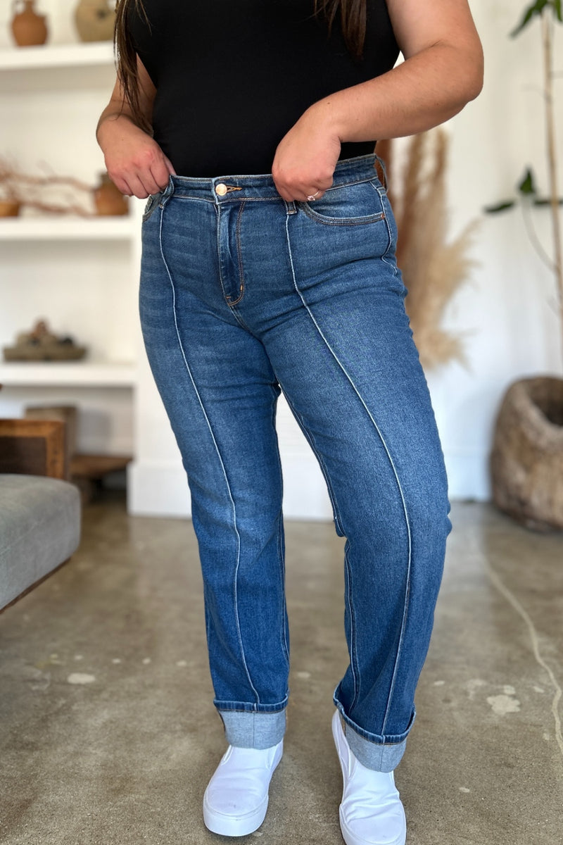 (Judy Blue) Olivia Front Seam Detail Straight Jeans